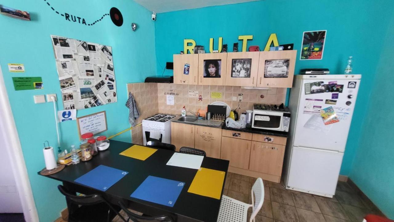 Ruta 80 Hostel Brno Exterior photo